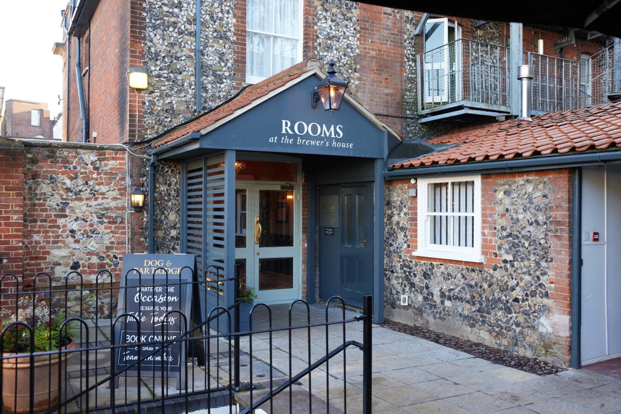 Dog And Partridge By Greene King Inns Bury St. Edmunds Екстер'єр фото