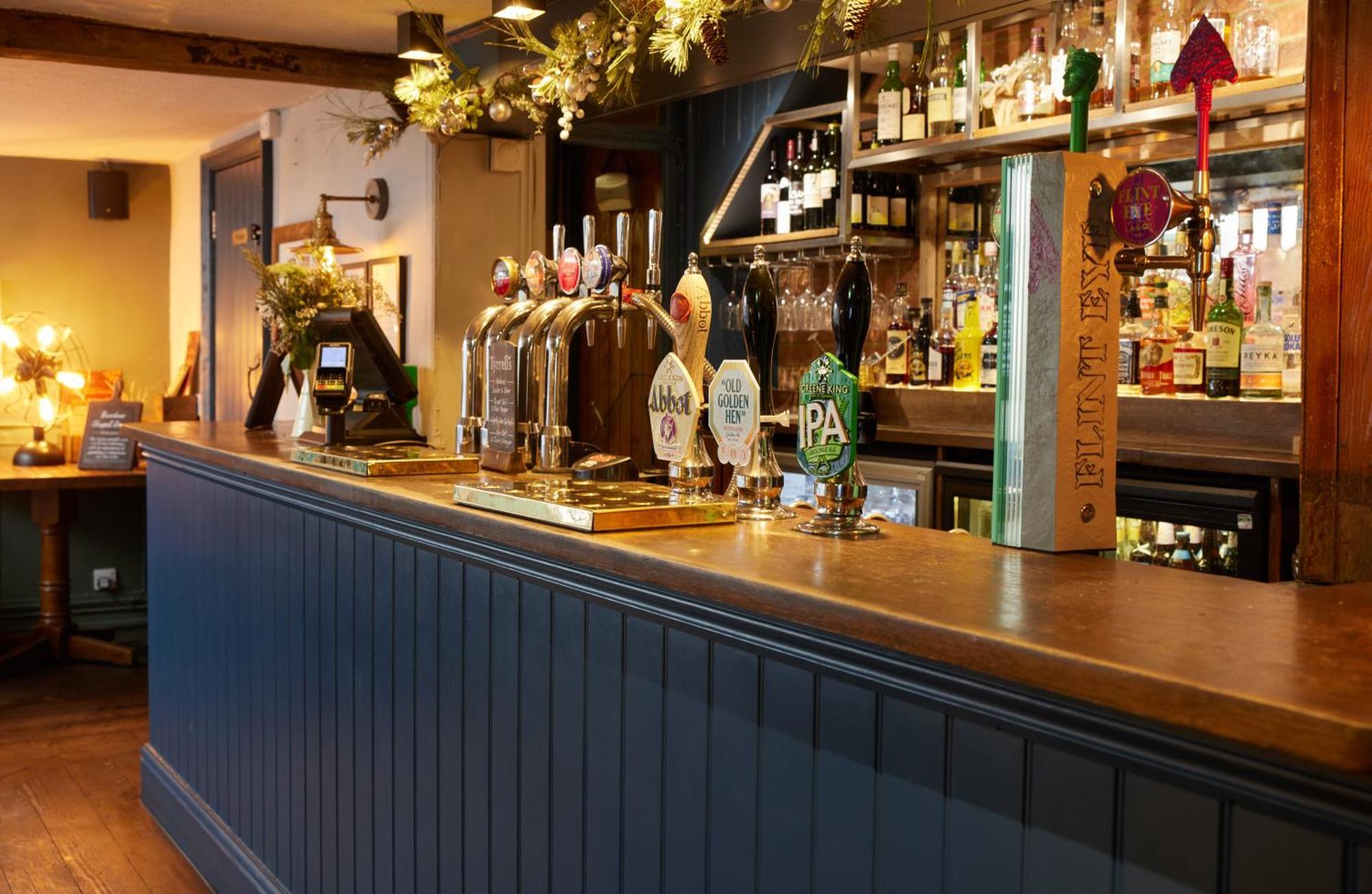 Dog And Partridge By Greene King Inns Bury St. Edmunds Екстер'єр фото